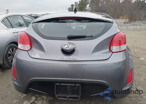 2017 Hyundai Veloster Value Edition z USA, uszkodzony, nr VIN KMHTC6AD3HU321958